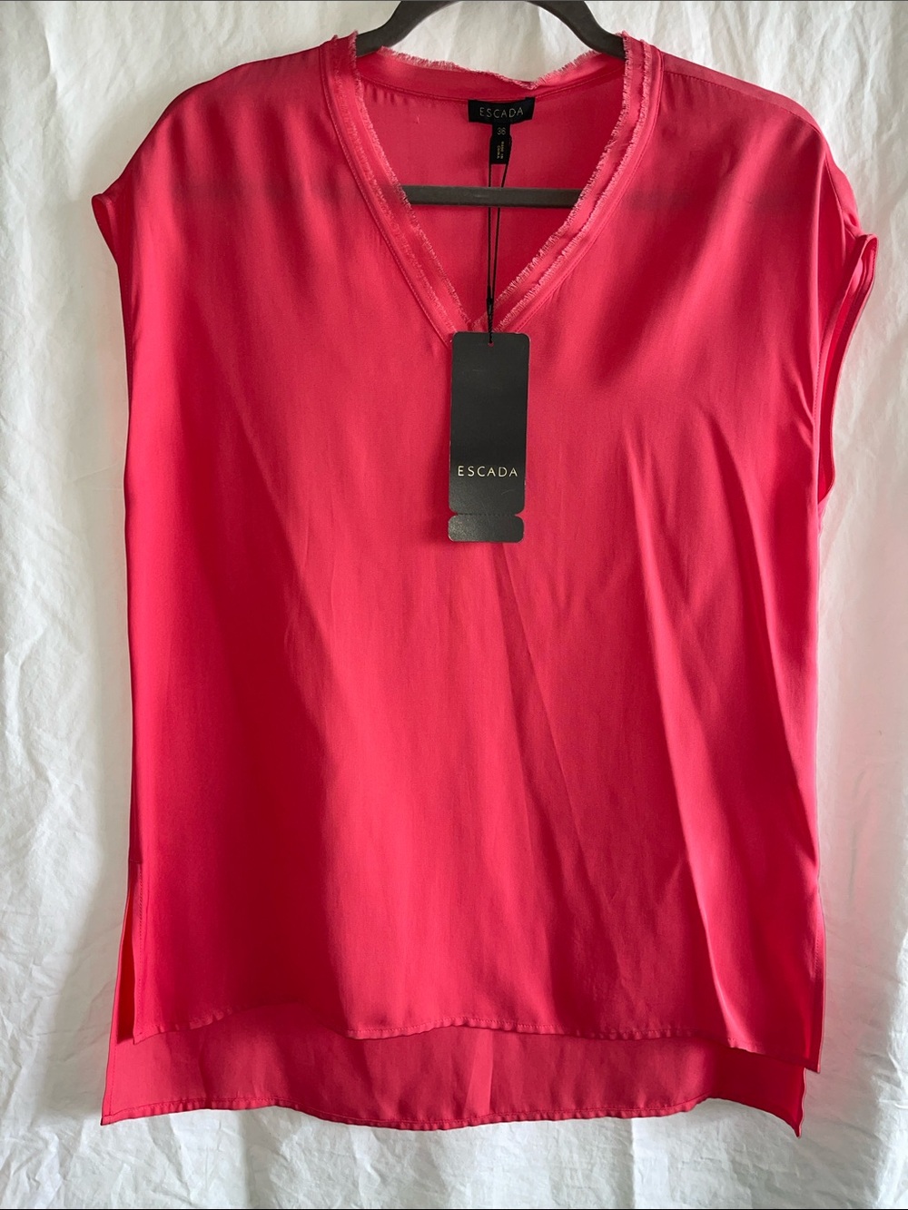 Escada BLOOM Pink V-Neck Cap-Sleeve Blouse NWT Size 36/S